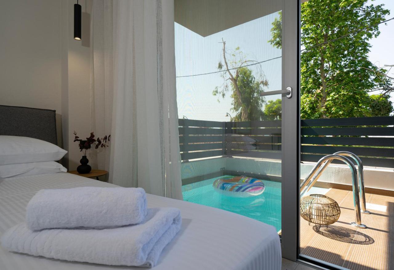 Aelia Seaside Luxury Suites Nea Karvali Exterior foto